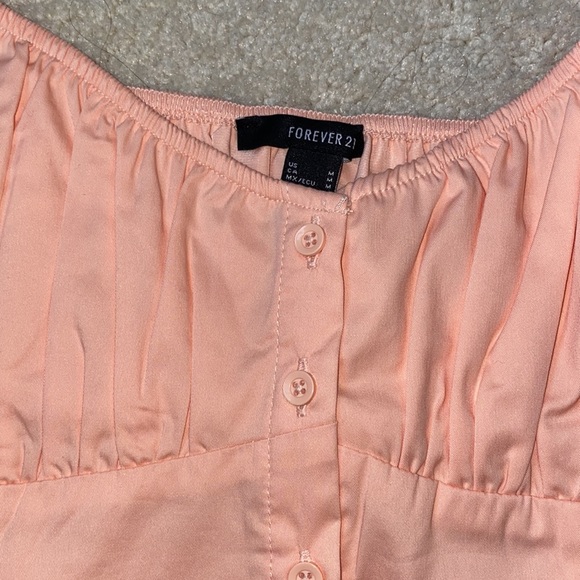 PUFFY sleeve crop top - Picture 2 of 4